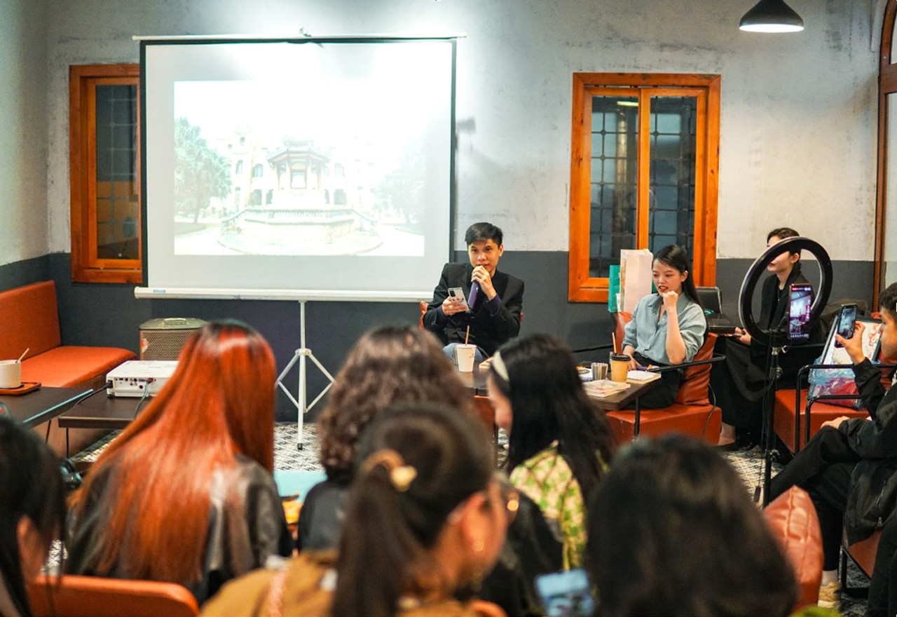 “Đưa” sách đi tìm độc giả