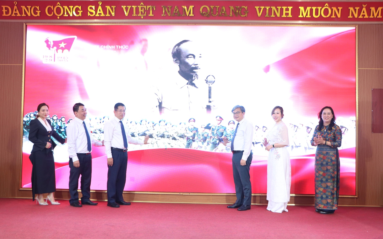 TP Hà Nội ra mắt nền tảng số A80 - Tự hào Việt Nam